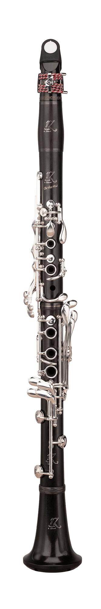 RZ Bohema er den første legendariske profesjonelle klarinettmodellen fra RZ.
Et instrument med en ekstraordinær kombinasjon av komfort, egal intonasjon og en vakker 