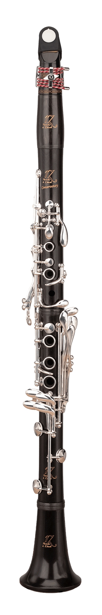 En virkelig god klarinett for gode amatørmusikere til en fordelaktig pris.
Kropp i grenadilla treverk, 18 klaffer/seks ringers klaviatur med dobbelt forsølving.